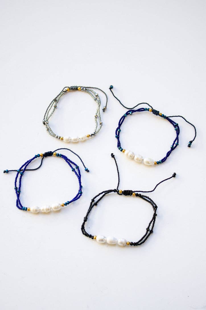 Midnight Hour Pearl Bracelet
