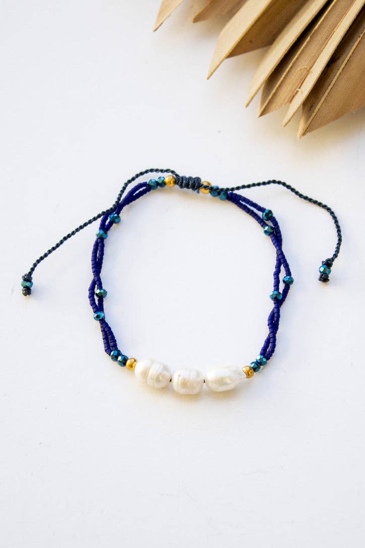 Midnight Hour Pearl Bracelet